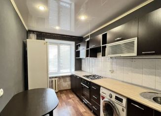 Продается 2-ком. квартира, 50 м2, Республика Башкортостан, улица Матросова, 45