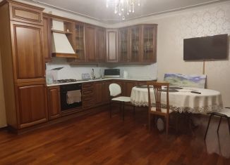 Сдам 3-ком. квартиру, 80 м2, Московская область, улица Агрохимиков, 4